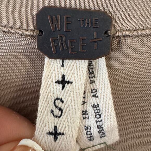 We The Free Beige Modal Blend Casual Oversized Button Down Women’s Shirt Small - Picture 5 of 5